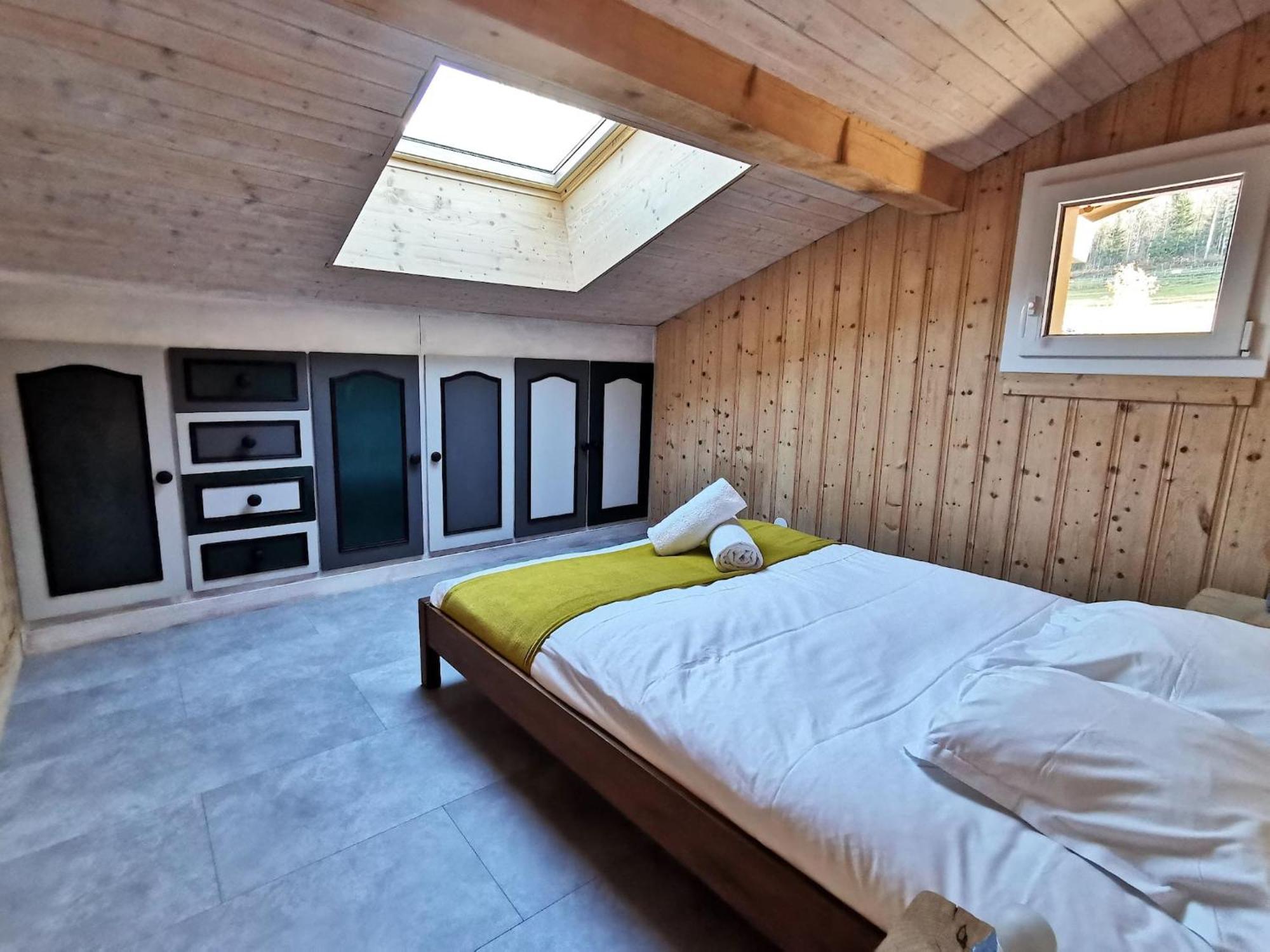 Апартаменти Apt Nala - Sunny Renovated Duplex - 2Bed Apt - Views - Hikes Ле-Уш Екстер'єр фото