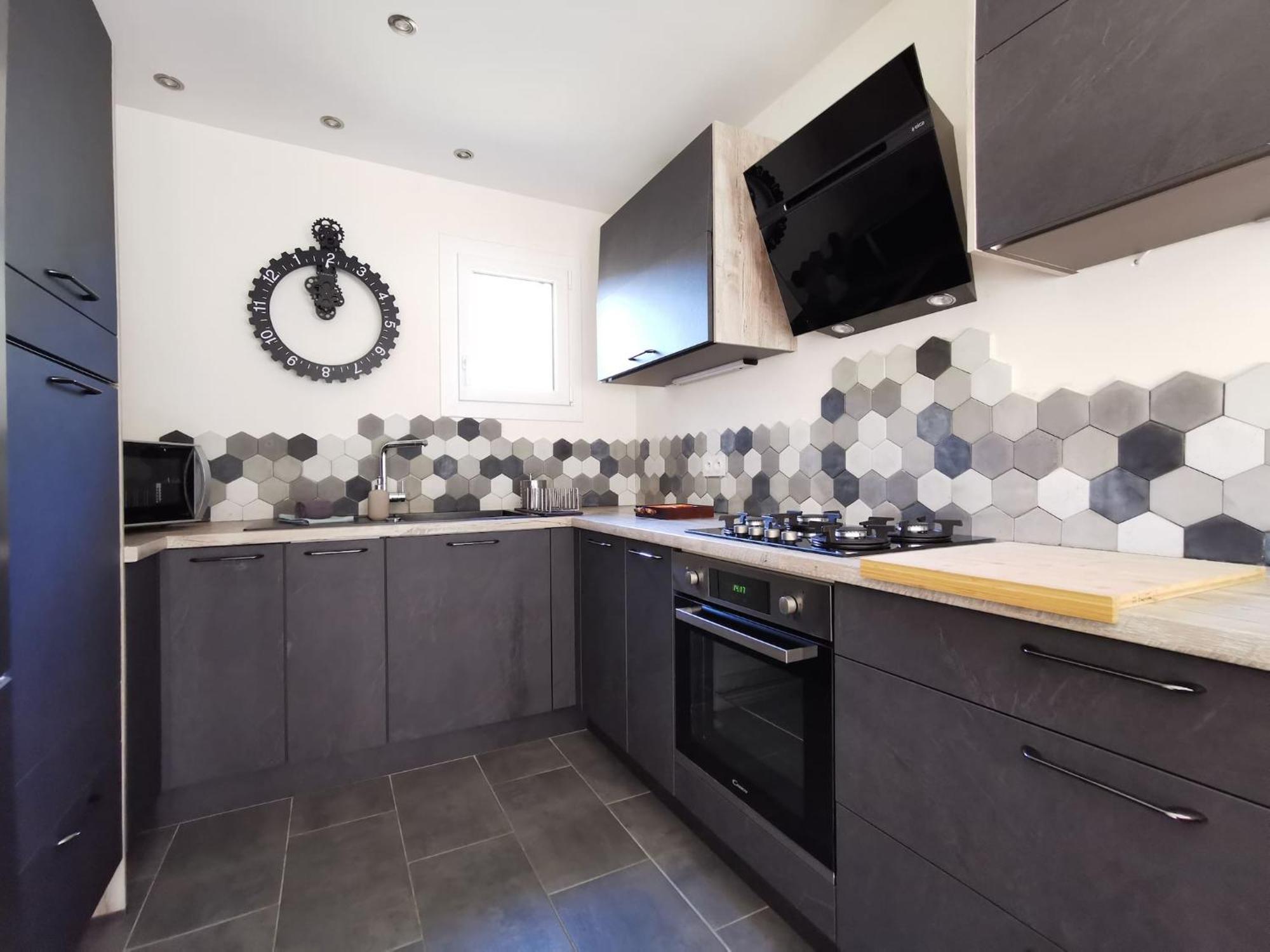 Апартаменти Apt Nala - Sunny Renovated Duplex - 2Bed Apt - Views - Hikes Ле-Уш Екстер'єр фото