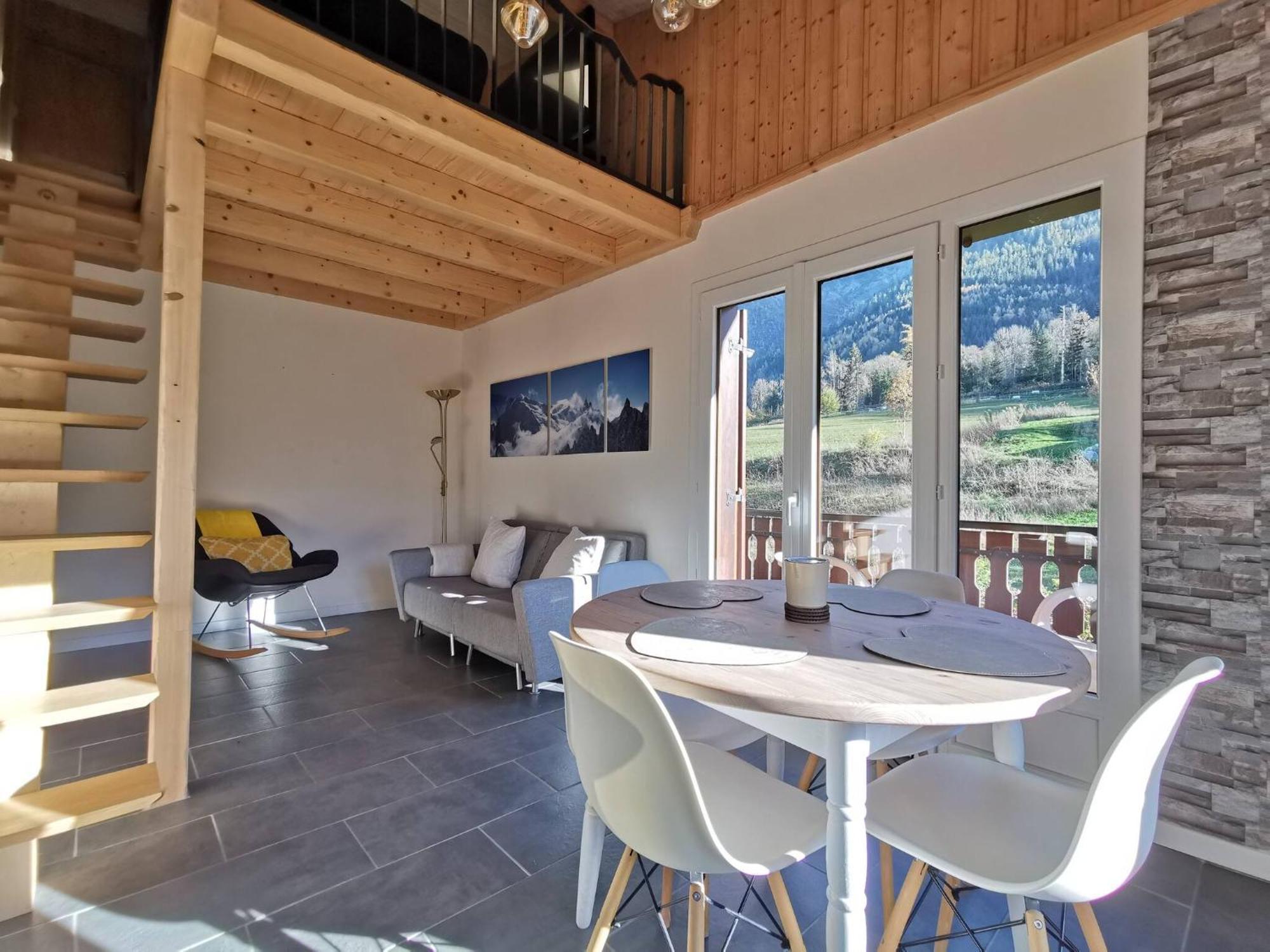 Апартаменти Apt Nala - Sunny Renovated Duplex - 2Bed Apt - Views - Hikes Ле-Уш Екстер'єр фото